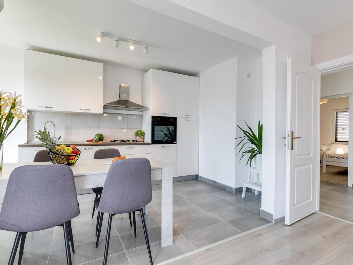 Center With Private Garden And Bbq * Poreč